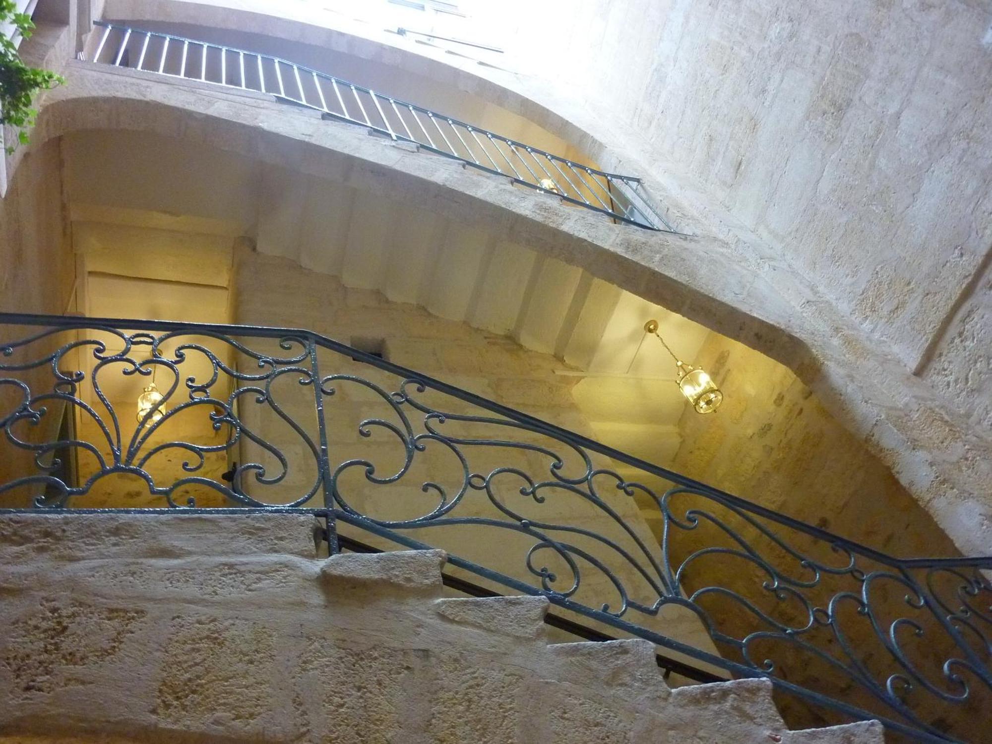 L'Invitation Au Voyage Bordeaux Bagian luar foto